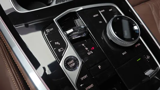 BMW X5 (G05) xDrive 50e M 2025 9