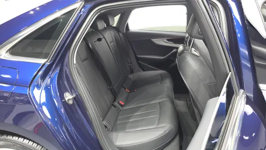 Audi A4 (B9) 40 TFSI 2023 11