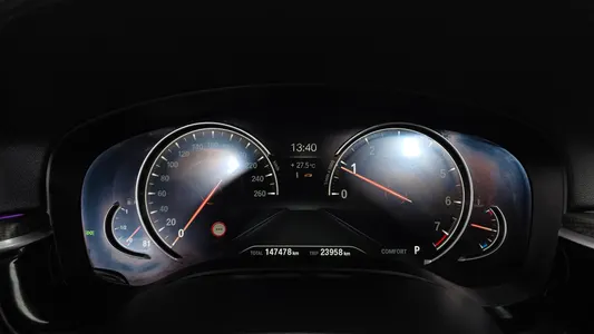 BMW 5 Series (G30) 530i xDrive M 2017 8