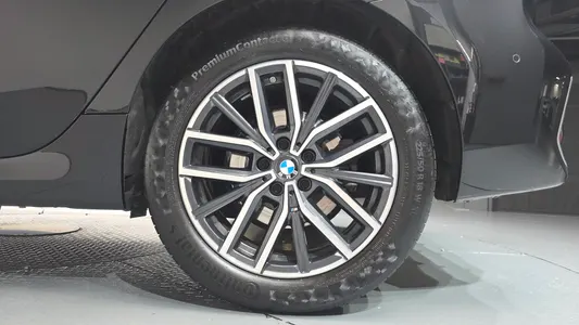 BMW 2 Series Tourer (U06) 220i M 2023 21