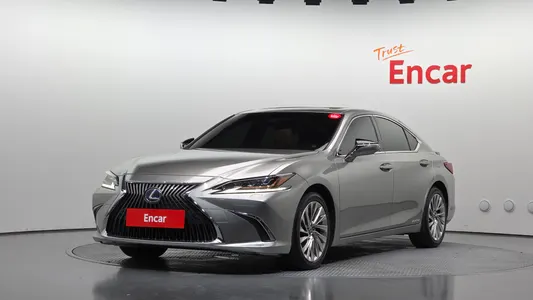 Lexus ES300h 7 2019