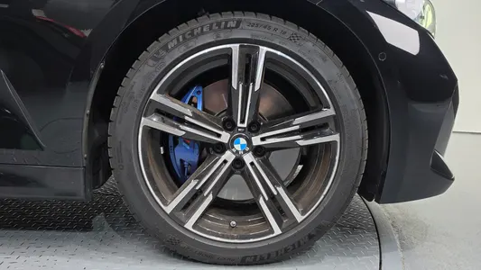 BMW 3 Series (G20) 320i M 2026 5