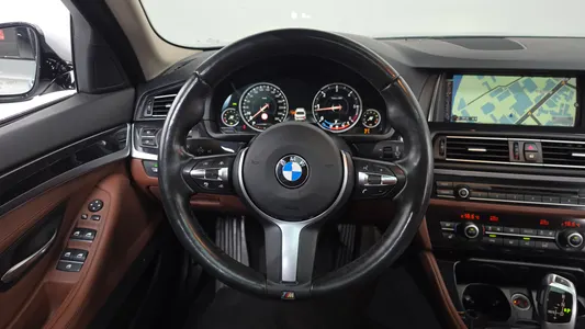 BMW 5 Series (F10) 520d xDrive M 2016 13