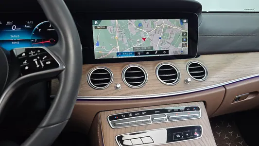 Mercedes-Benz E-Class W213 E220d 4MATIC 2023 12