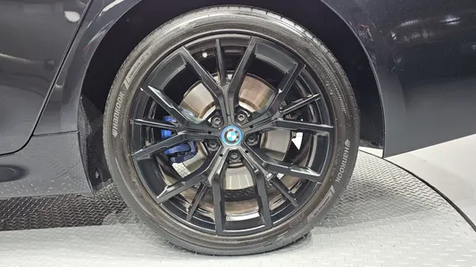 BMW 5 Series (G30) 530e M 2023 21