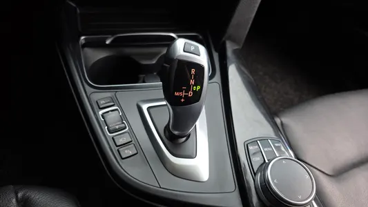 BMW 3 Series GT (F34) GT 320d 2017 9