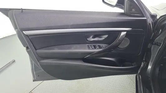 BMW 3 Series GT (F34) GT 320d 2017 24