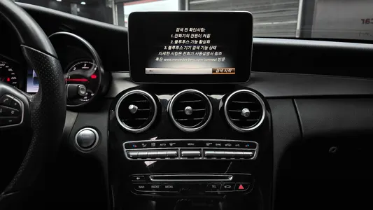 Mercedes-Benz C-Class W205 C220 d 2017 14