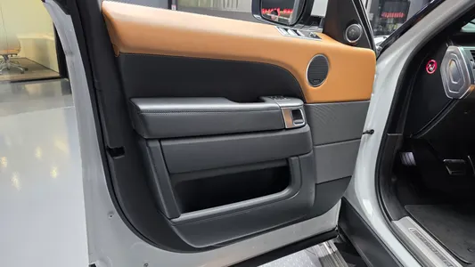 Land Rover 2 3.0 SDV6 HSE 2019 24