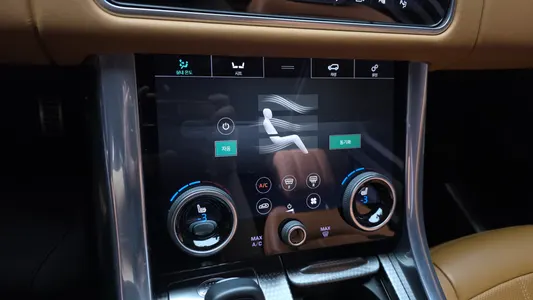 Land Rover 2 3.0 SDV6 HSE 2019 29