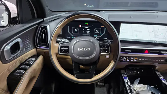 Kia 4 HEV 1.6 2WD 2024 13
