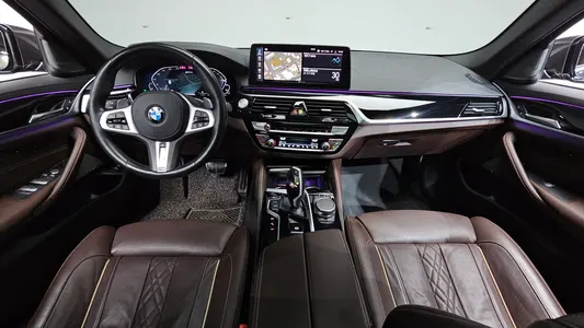 BMW 5 Series (G30) 530e M 2021 6