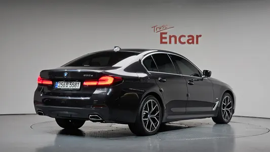 BMW 5 Series (G30) 530e M 2021