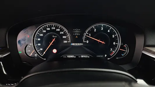 BMW 5 Series (G30) 530i xDrive M 2017 8