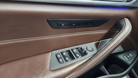 BMW 5 Series (G30) 530i xDrive M 2017 28