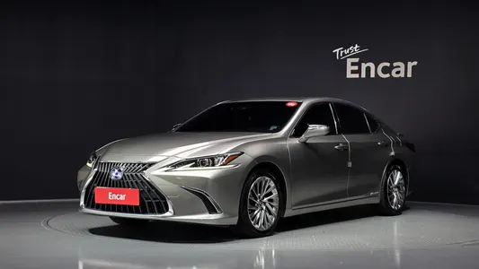Lexus ES300h 7 2021