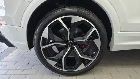 Audi RS Q8 (4M) 4.0 TFSI 2021 5