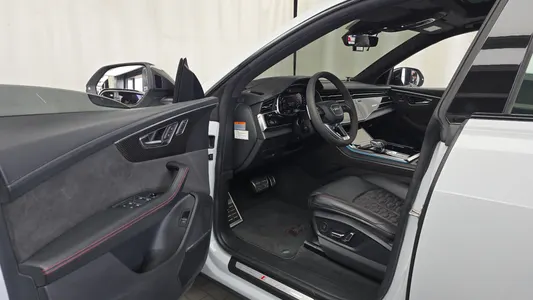 Audi RS Q8 (4M) 4.0 TFSI 2021 10