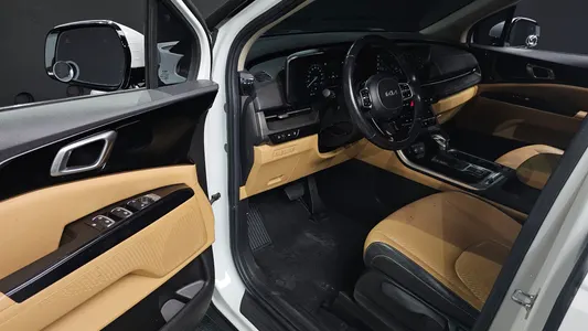 Kia Carnival 9 2022 10