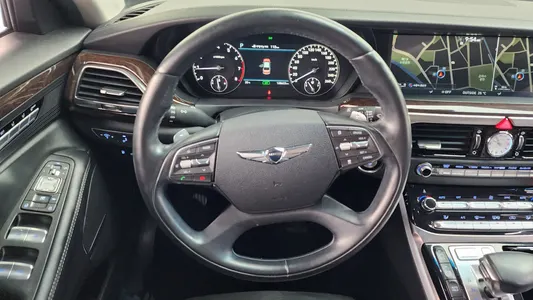 Genesis EQ900 3.8 GDI 2017 13