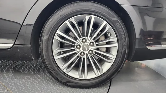 Genesis EQ900 3.8 GDI 2017 21