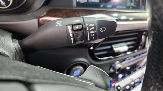 Genesis EQ900 3.8 GDI 2017 27