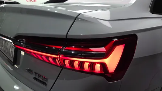Audi A6 (C8) 45 TFSI 2022 23