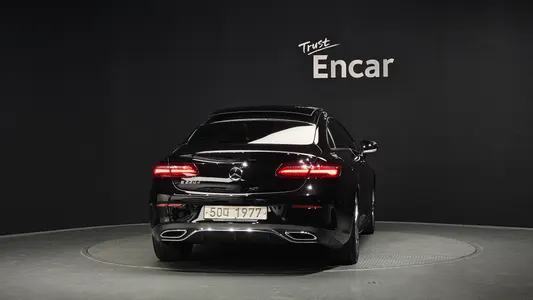 Mercedes-Benz E-Class W213 E220d 2018 4