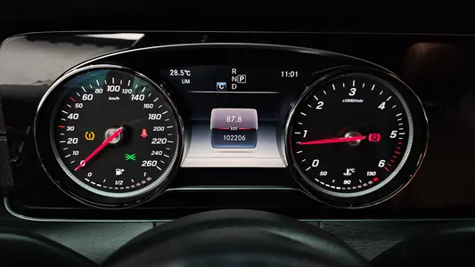 Mercedes-Benz E-Class W213 E220d 2018 8