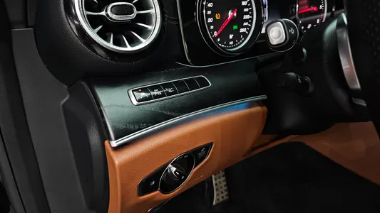 Mercedes-Benz E-Class W213 E220d 2018 20