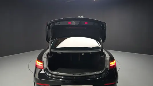 Mercedes-Benz E-Class W213 E220d 2018 29