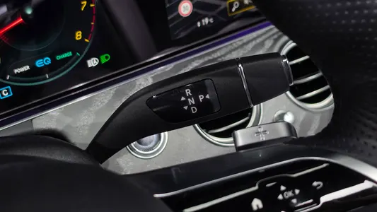 Mercedes-Benz E-Class W213 E350 4MATIC AMG Line 2023 9