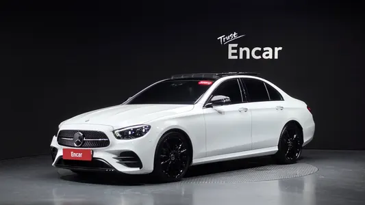Mercedes-Benz E-Class W213 E350 4MATIC AMG Line 2023