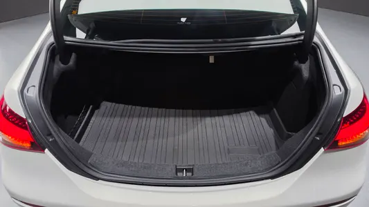 Mercedes-Benz E-Class W213 E350 4MATIC AMG Line 2023 33