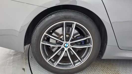 BMW 5 Series (G30) 520i M 2022 5