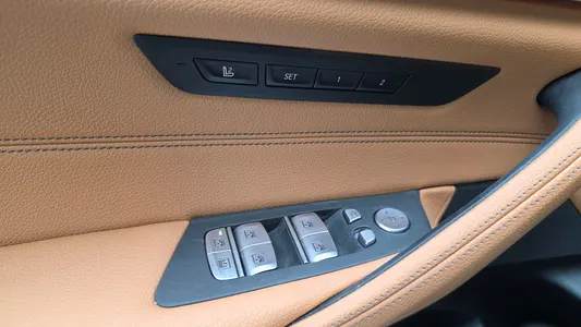 BMW 5 Series (G30) 520i M 2022 20